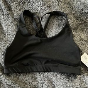 Black Old Navy Sports Bra - Size L